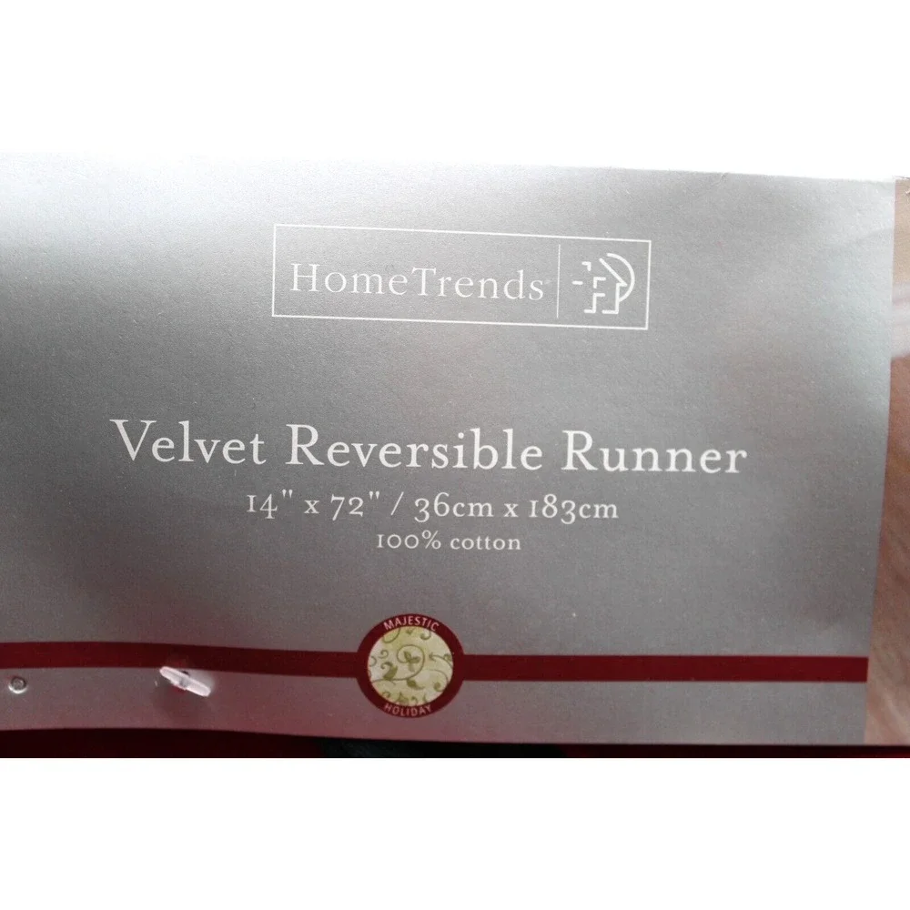 Holiday Velvet Reversible Table Runner w/ 8 Matching Placemats Home‎ Trends